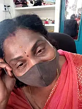 Snapshot of Tamil_Kavitha10 chatting on 5, 7, 2026 Tamil Kavitha10 online show from 5, 7, 2026