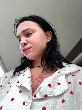 Snapshot of VendiMur chatting on 17, 11, 2025 VendiMur online show from 17, 11, 2025