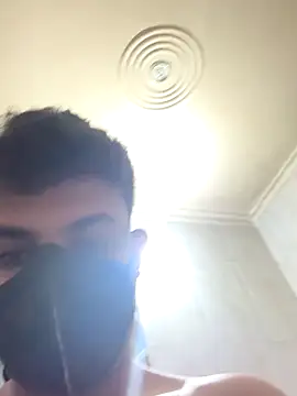 Snapshot of playboyxxx1905 chatting on 29, 10, 2025 playboyxxx1905 online show from 29, 10, 2025