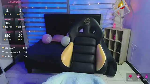 Snapshot of _Mia_Evans_1 chatting on 9, 9, 2025 Mia Evans 1 online show from 9, 9, 2025