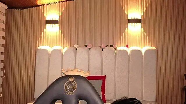  Mia Evans 1 online show from 21, 3, 2026