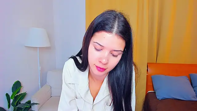 JoCauterucci online show from 25, 10, 2025