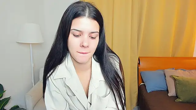 JoCauterucci online show from 1, 11, 2025