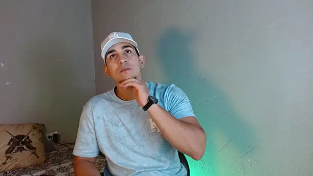 Snapshot of massimo_vidal_ chatting on 7, 11, 2025 massimo vidal online show from 7, 11, 2025