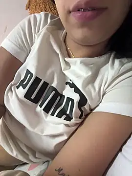 lulizoee online show from 8, 4, 2026