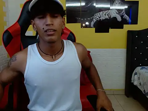 bull cam online show from 15, 9, 2025