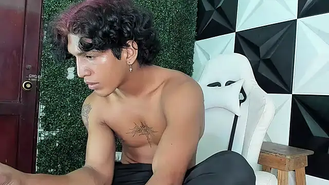 bull cam online show from 14, 12, 2025