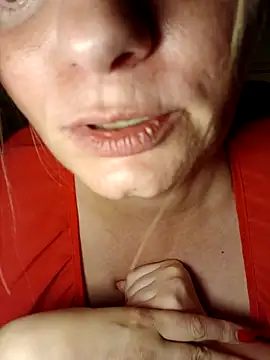 Snapshot of LeoGirlOh chatting on 18, 9, 2025 LeoGirlOh online show from 18, 9, 2025