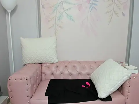 Snapshot of Liasweetie_ chatting on 18, 9, 2025 Liasweetie online show from 18, 9, 2025