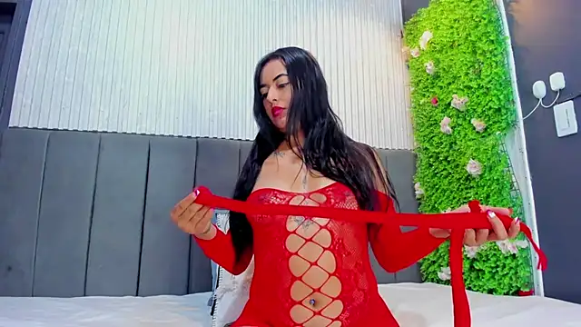 Skarlett hot  online show from 22, 11, 2025