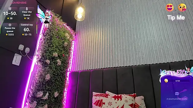 Snapshot of Skarlett_hot_ chatting on 15, 12, 2025 Skarlett hot online show from 15, 12, 2025