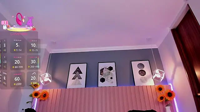 Snapshot of Nina_Ford chatting on 4, 12, 2025 Nina Ford online show from 4, 12, 2025