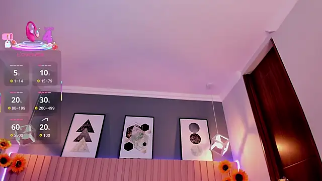 Snapshot of Nina_Ford chatting on 15, 12, 2025 Nina Ford online show from 15, 12, 2025