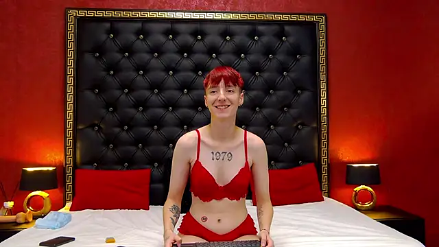 Luna Devil  online show from 17, 10, 2025