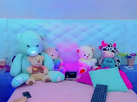 Snapshot of hanna_sweett34 chatting on 20, 9, 2025 hanna sweett34 online show from 20, 9, 2025