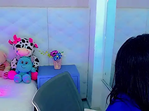 Snapshot of hanna_sweett34 chatting on 4, 10, 2025 hanna sweett34 online show from 4, 10, 2025