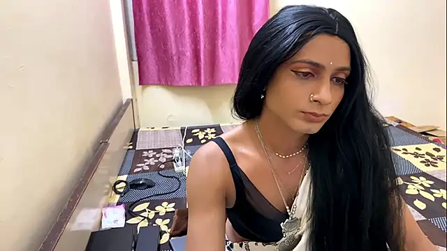 LuvLayla online show from 16, 9, 2025