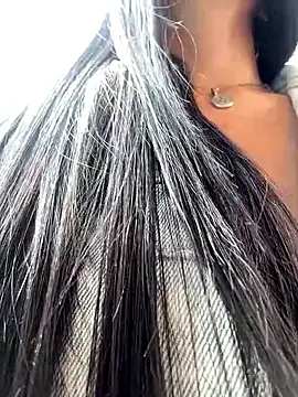 Snapshot of MarianaSandoval27 chatting on 21, 11, 2025 MarianaSandoval27 online show from 21, 11, 2025