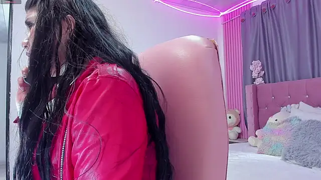 Nayla-Mouna online show from 4, 2, 2026