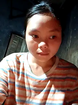 Snapshot of omiu-baby chatting on 5, 10, 2025 omiu-baby online show from 5, 10, 2025