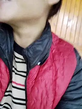 Snapshot of omiu-baby chatting on 13, 11, 2025 omiu-baby online show from 13, 11, 2025