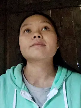 Snapshot of omiu-baby chatting on 21, 11, 2025 omiu-baby online show from 21, 11, 2025