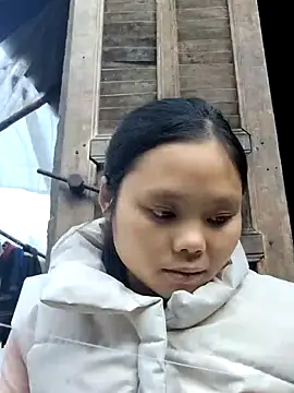 Snapshot of omiu-baby chatting on 27, 11, 2025 omiu-baby online show from 27, 11, 2025