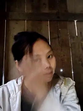 Snapshot of omiu-baby chatting on 4, 12, 2025 omiu-baby online show from 4, 12, 2025