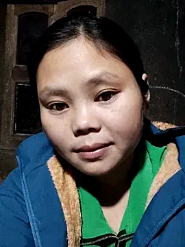 Snapshot of omiu-baby chatting on 18, 12, 2025 omiu-baby online show from 18, 12, 2025