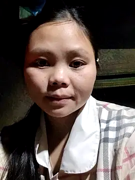 Snapshot of omiu-baby chatting on 21, 12, 2025 omiu-baby online show from 21, 12, 2025