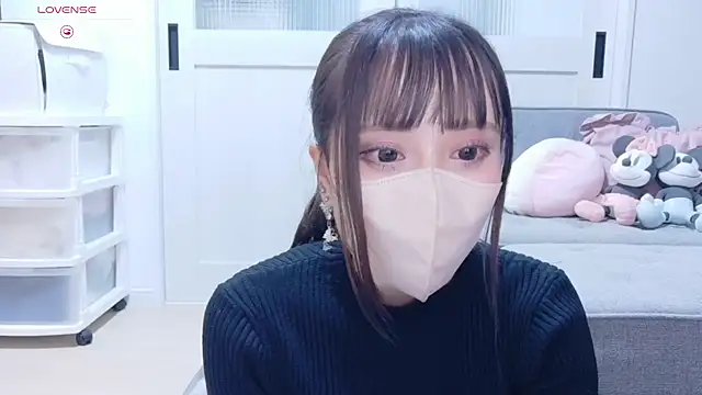 YURi luv online show from 9, 11, 2025