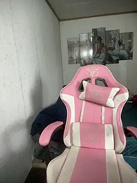 SarahBeii online show from 2, 4, 2026