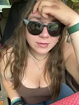 adventuresinsky online show from 8, 9, 2025