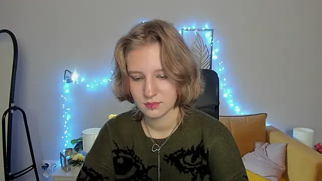 Snapshot of Hailey_Foxy chatting on 1, 10, 2025 Hailey Foxy online show from 1, 10, 2025