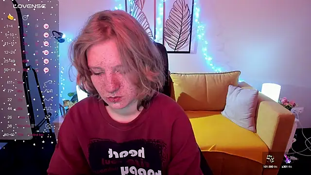 Snapshot of Hailey_Foxy chatting on 12, 10, 2025 Hailey Foxy online show from 12, 10, 2025