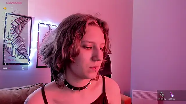 Snapshot of Hailey_Foxy chatting on 28, 10, 2025 Hailey Foxy online show from 28, 10, 2025