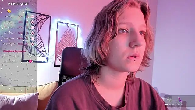 Snapshot of Hailey_Foxy chatting on 3, 11, 2025 Hailey Foxy online show from 3, 11, 2025