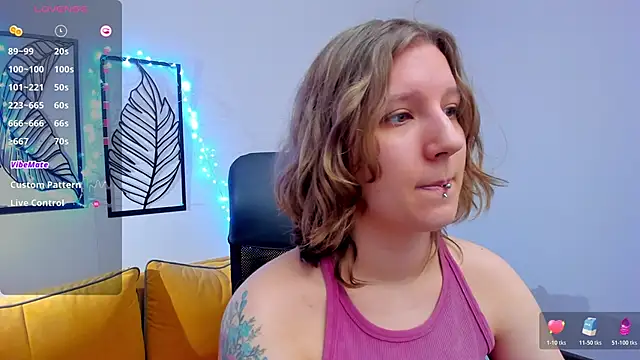 Hailey Foxy online show from 23, 12, 2025