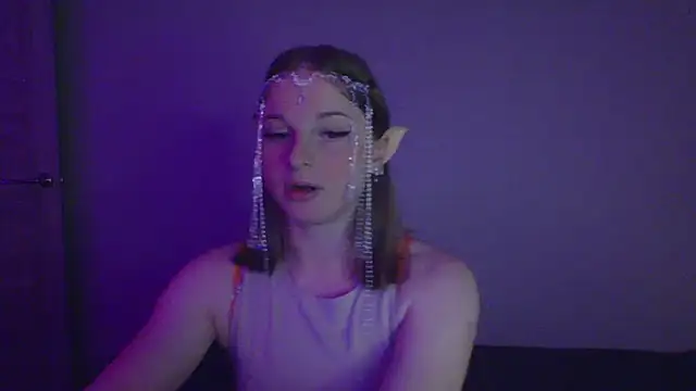 Snapshot of Star_Girlish chatting on 13, 10, 2025 Star Girlish online show from 13, 10, 2025