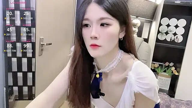 Yueyue-MM online show from 25, 11, 2025