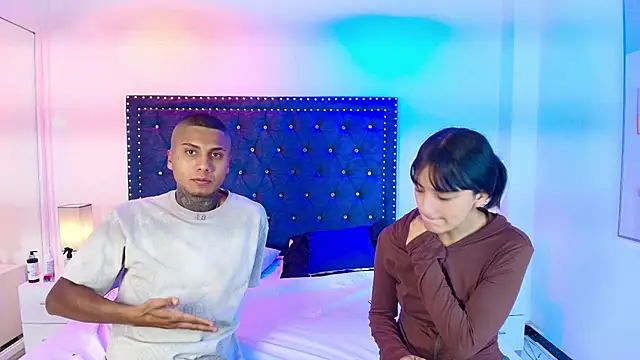 Damian and roxanne online show from 10, 4, 2026