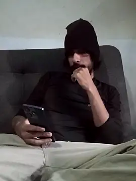 Snapshot of Alejandro92_cali chatting on 8, 11, 2025 Alejandro92 cali online show from 8, 11, 2025