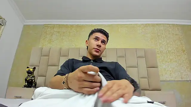 liaamsmiith  online show from 16, 11, 2025