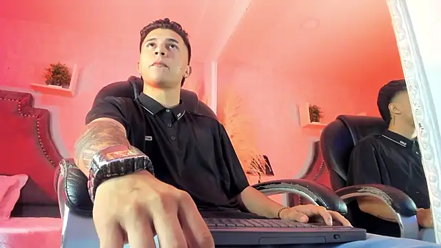 liaamsmiith  online show from 7, 2, 2026