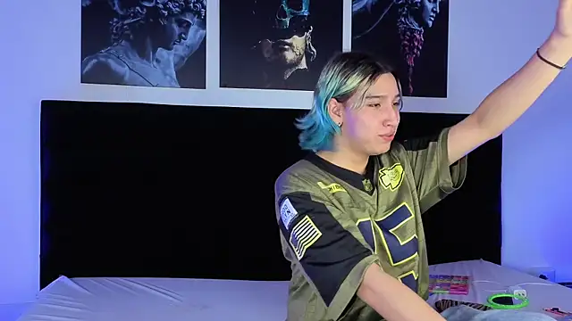 Snapshot of AngelFlexxx chatting on 15, 4, 2026 AngelFlexxx online show from 15, 4, 2026