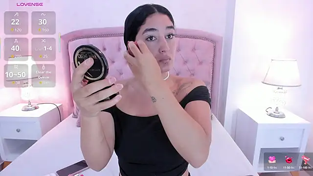 Snapshot of Scarlett_12 chatting on 22, 9, 2025 Scarlett 12 online show from 22, 9, 2025