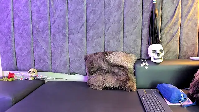 Snapshot of Rowan_Mills chatting on 20, 9, 2025 Rowan Mills online show from 20, 9, 2025