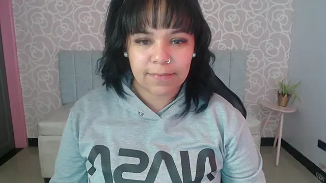 Vivi rosse ch online show from 11, 11, 2025