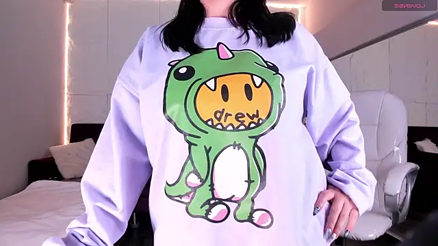 AariaLove online show from 1, 12, 2025