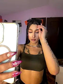 Snapshot of _Denisse444 chatting on 4, 11, 2025 Denisse444 online show from 4, 11, 2025